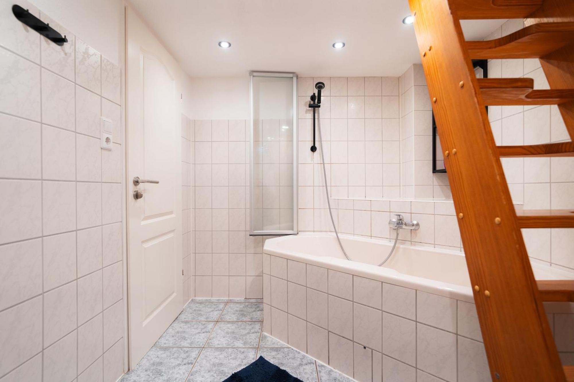 Adventure Apartment - Hochebene, Terrasse & Top Lage Bremerhaven Eksteriør bilde