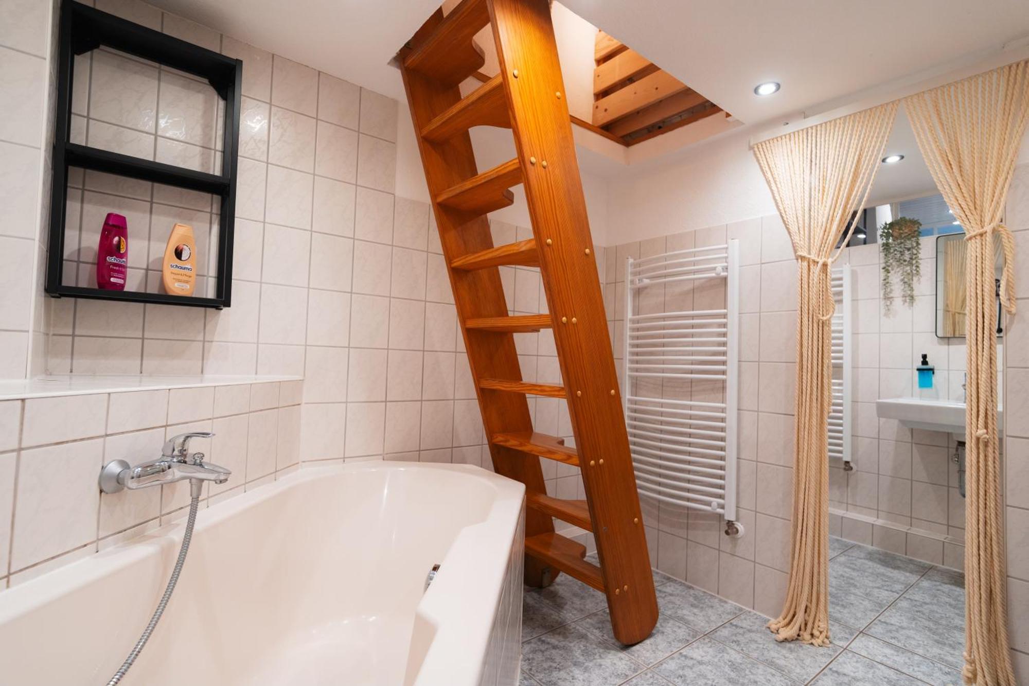 Adventure Apartment - Hochebene, Terrasse & Top Lage Bremerhaven Eksteriør bilde